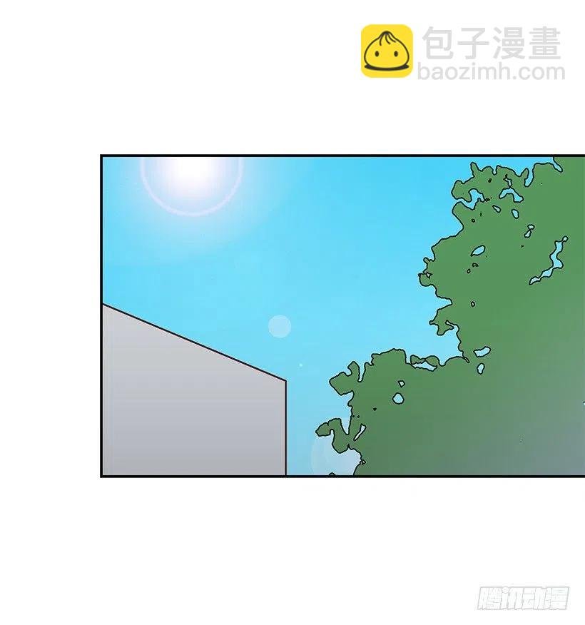 戴着面具的女生