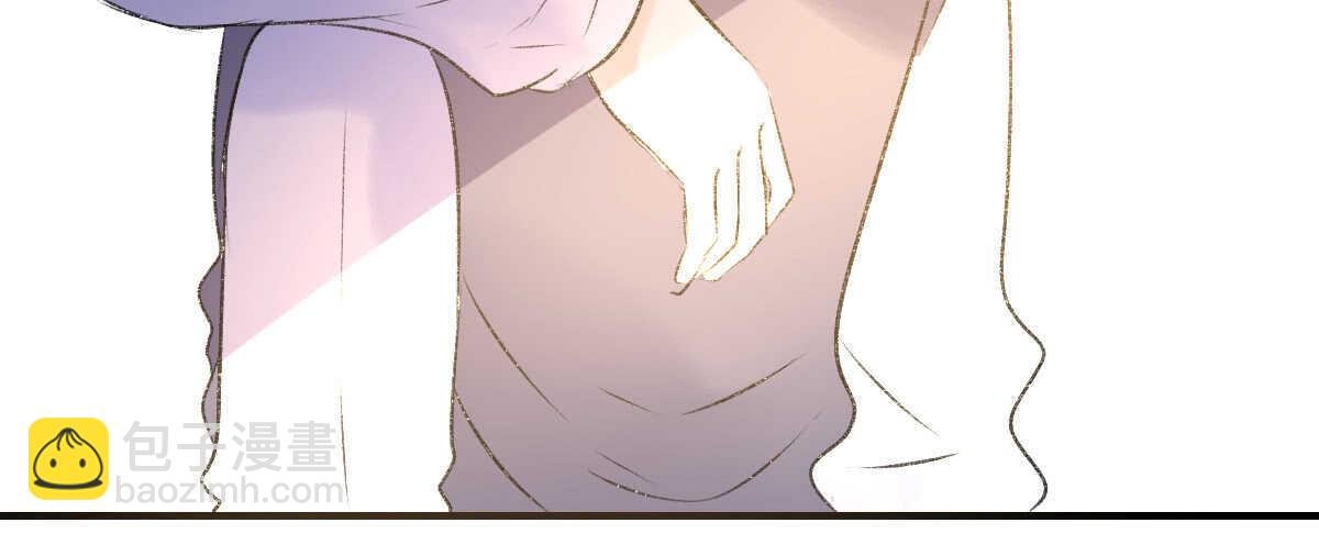 粉头发的女孩子