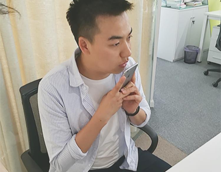 第5期《西街44号》罗真仿妆