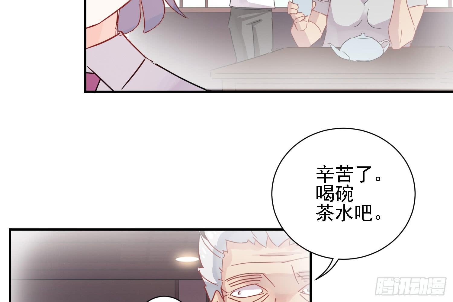 骑在狗背上的男孩