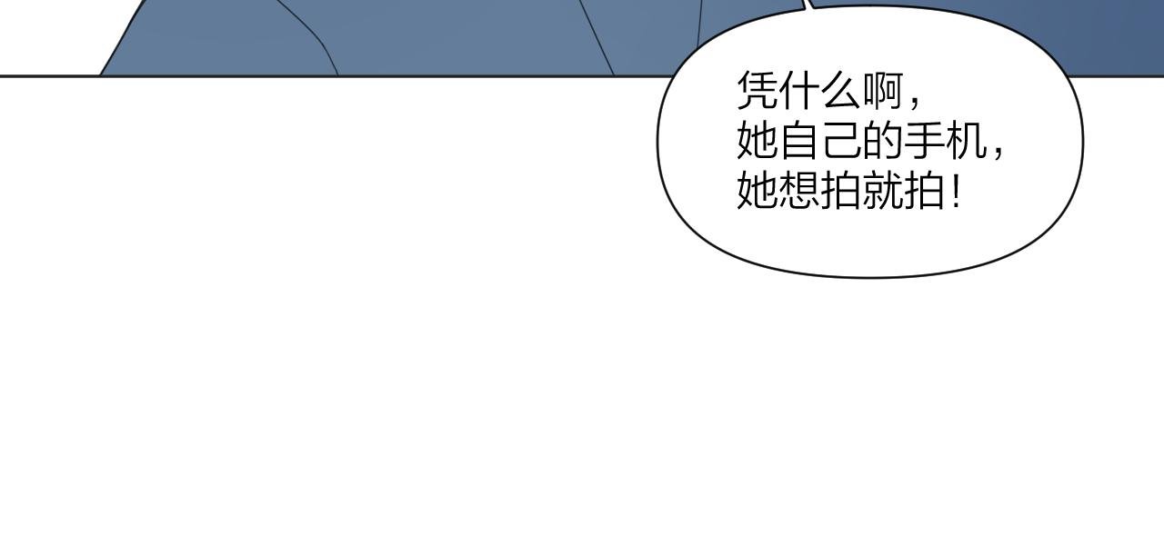 在这神圣的图书馆门口